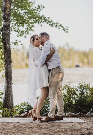 Elopement in East Lake near Middleton in the Annapolis Valley, Nova Scotia