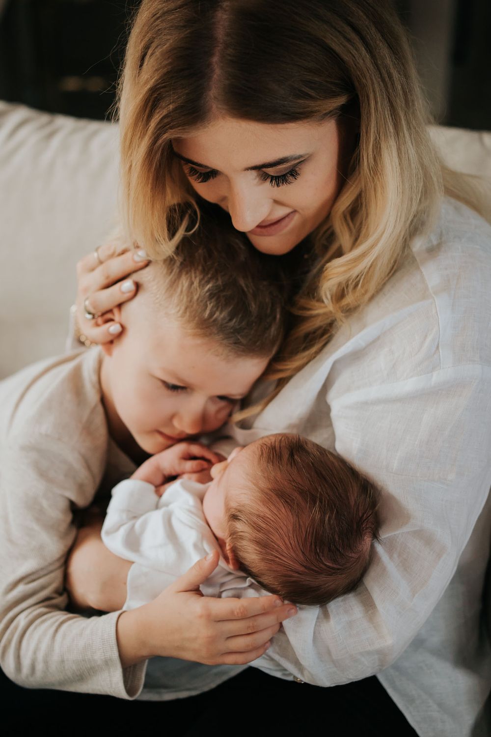mama tuli swoje dzieci - sesja noworodkowa Kraków