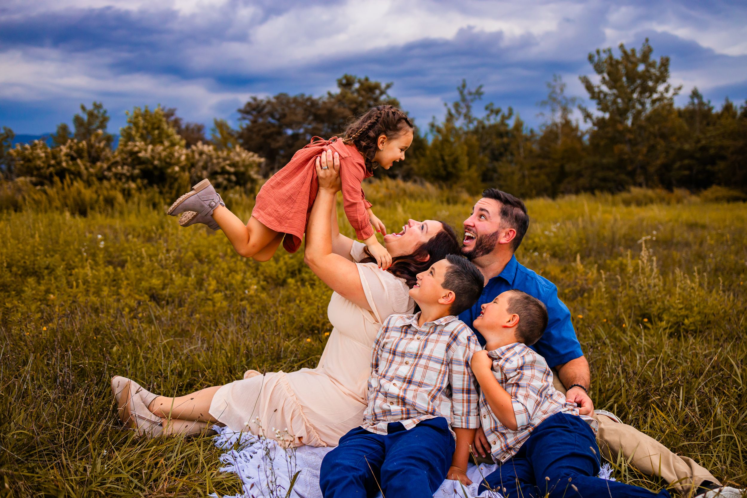 Fall outdoor session family of 5