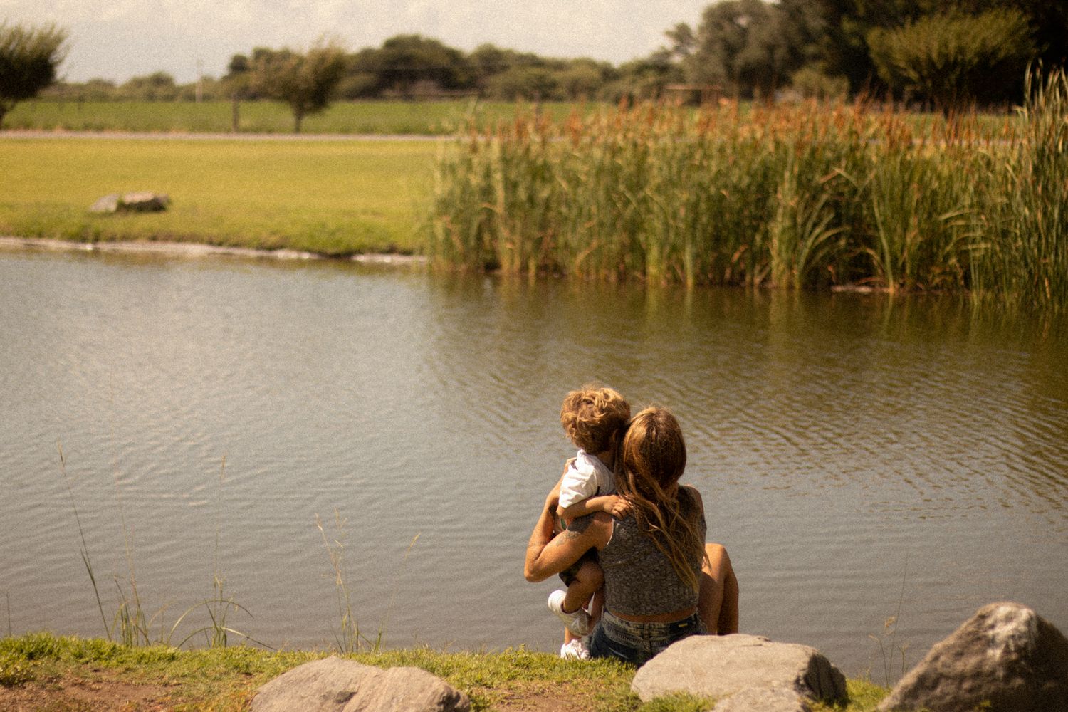 International cinematic storytelling photo shoot in Argentina, mom and son