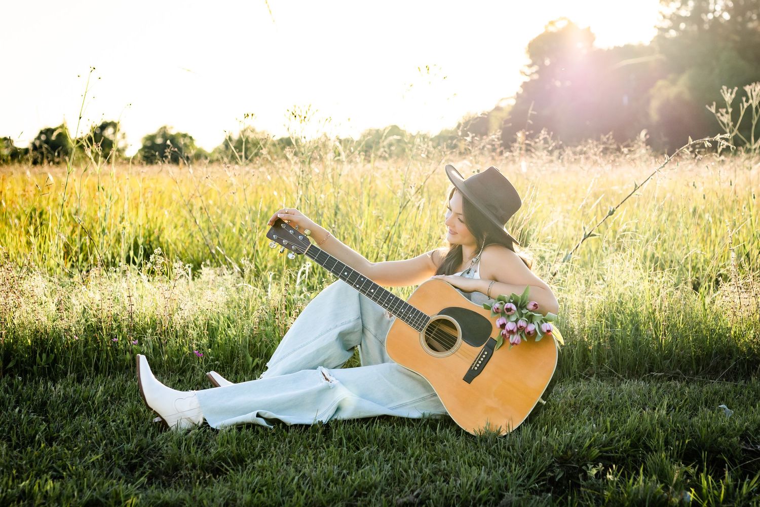 senior portraits in cypress texas with guitar