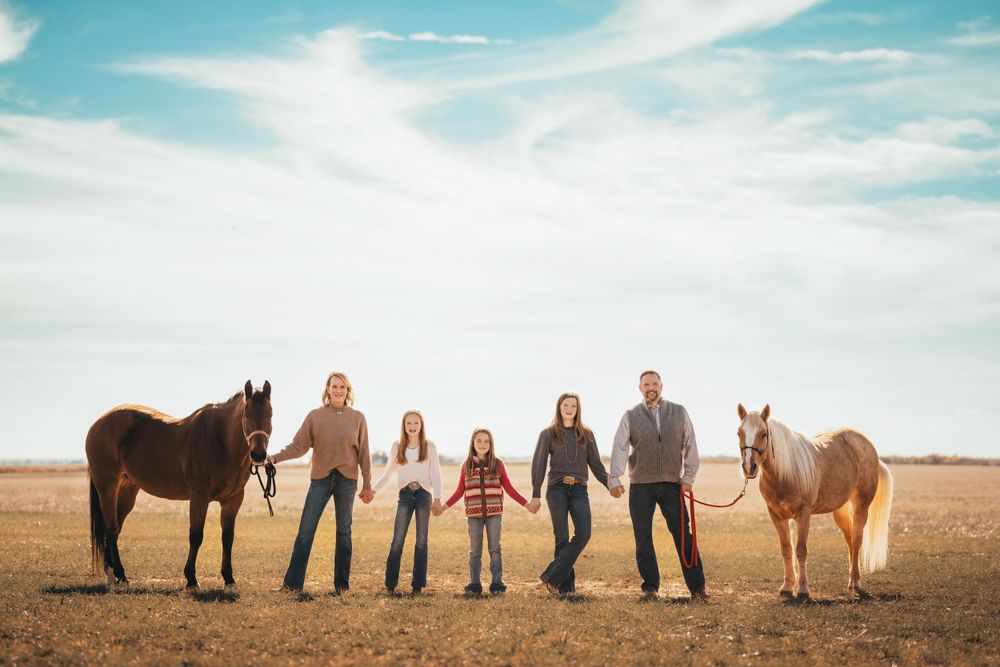 Altus Oklahoma horse family photoshoot session pet animal portrait eye, beautiful skies, open field, Lawton, Country Road OK