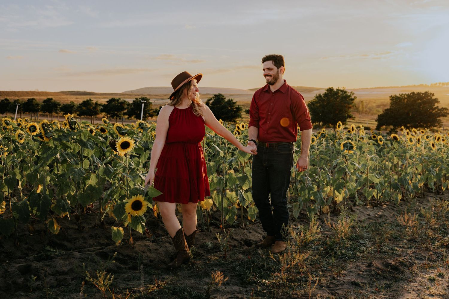 Sunflower Magic: Family & Couple Mini Photo Sessions at Southern Hill Farms in Clermont, FL
