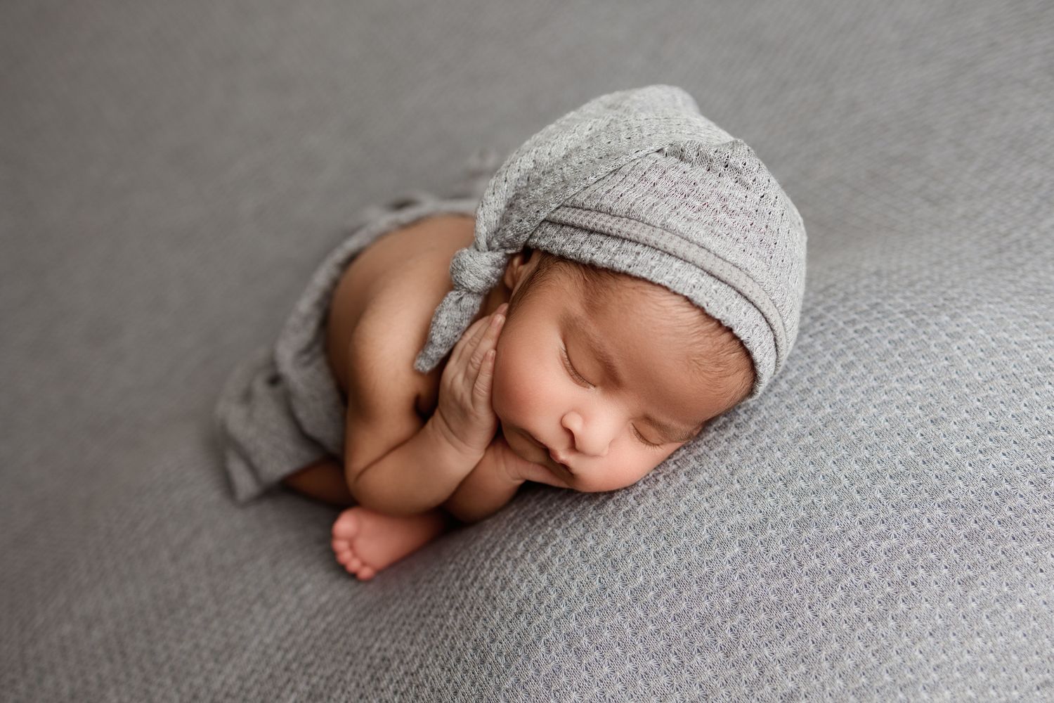 get newborn pictures taken, newborn photography packages, miami baby photography