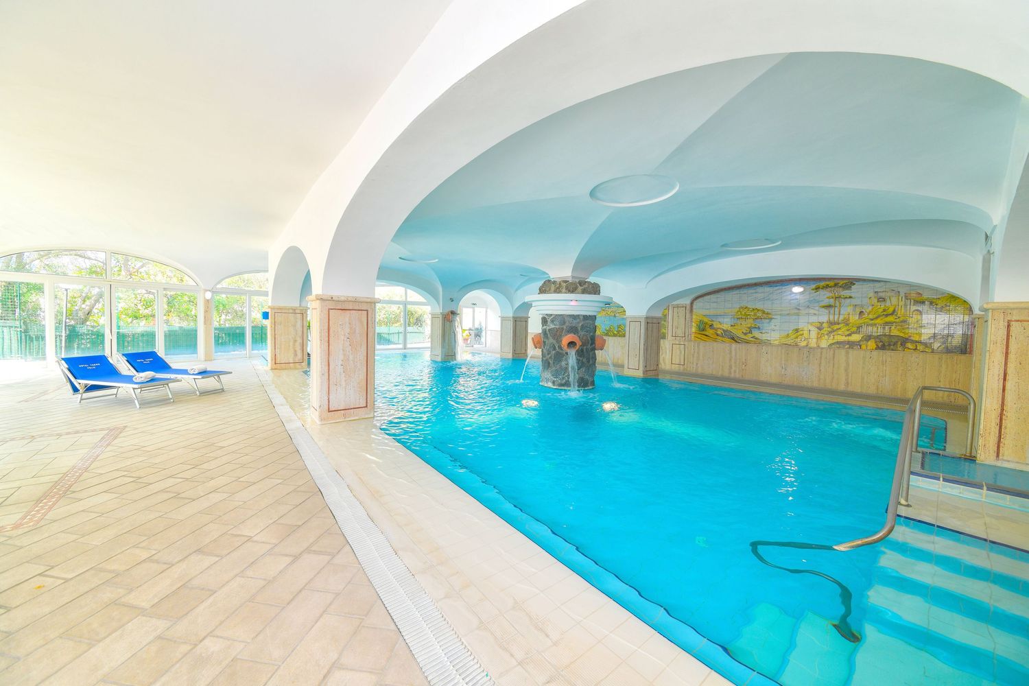 Fotografo Luigi Irace | Hotel Felix Ischia, Piscina coperta