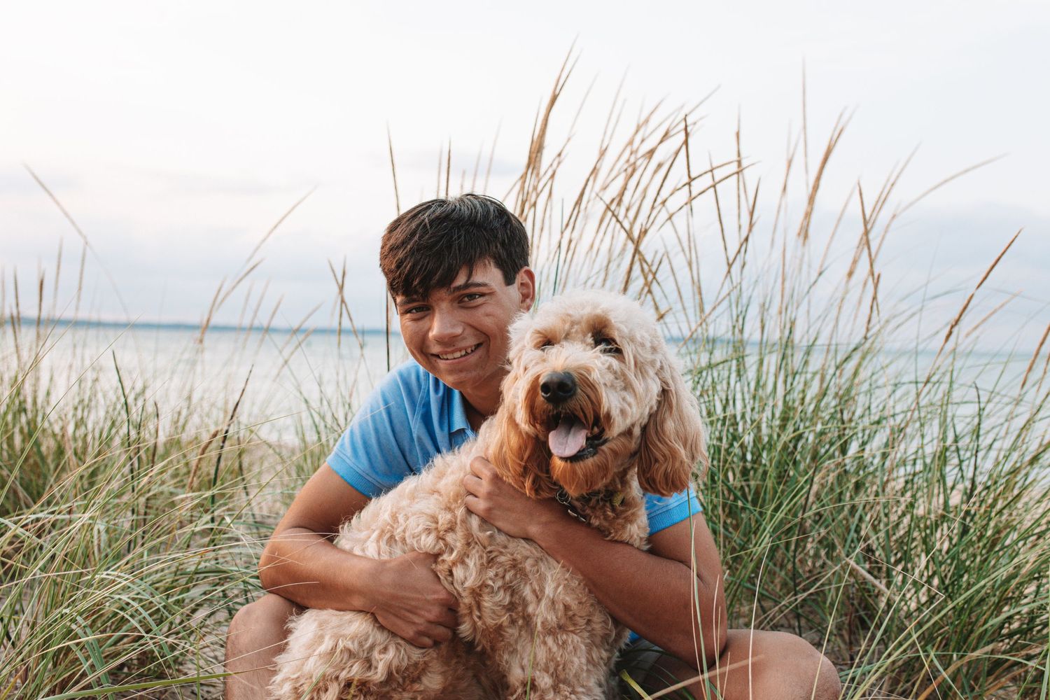 guy senior photos with dog
