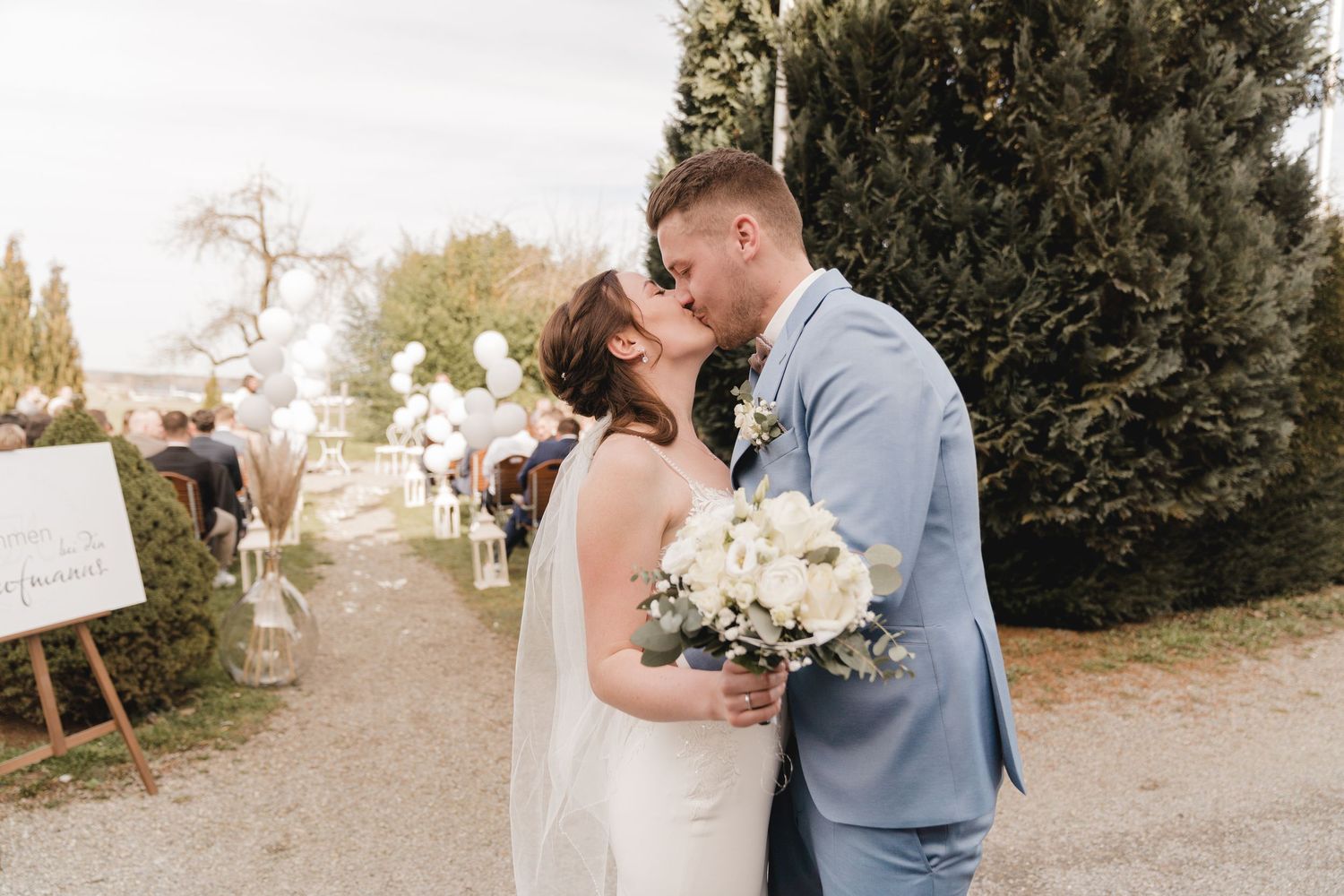 Ailinger Mühle, Hochzeitsofotgrafie, Freie Trauung, März, Hochzeit, Bad Schussenried, Hochzeitslocation, Brautpaarbilder