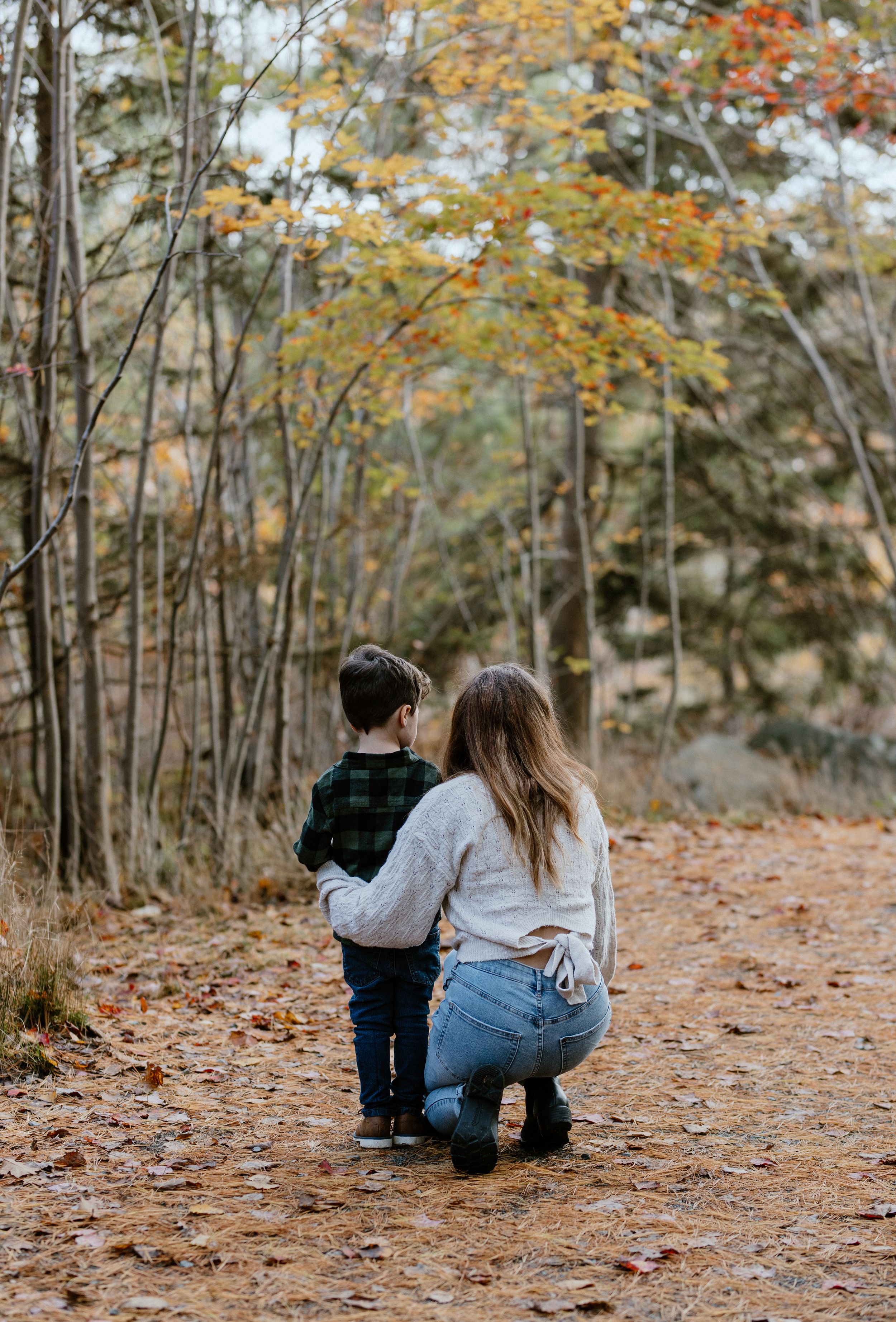 Family Fall Mini Session at Frog Pond Park, Halifax, Nova Scotia - Charlotte Buckle Photography