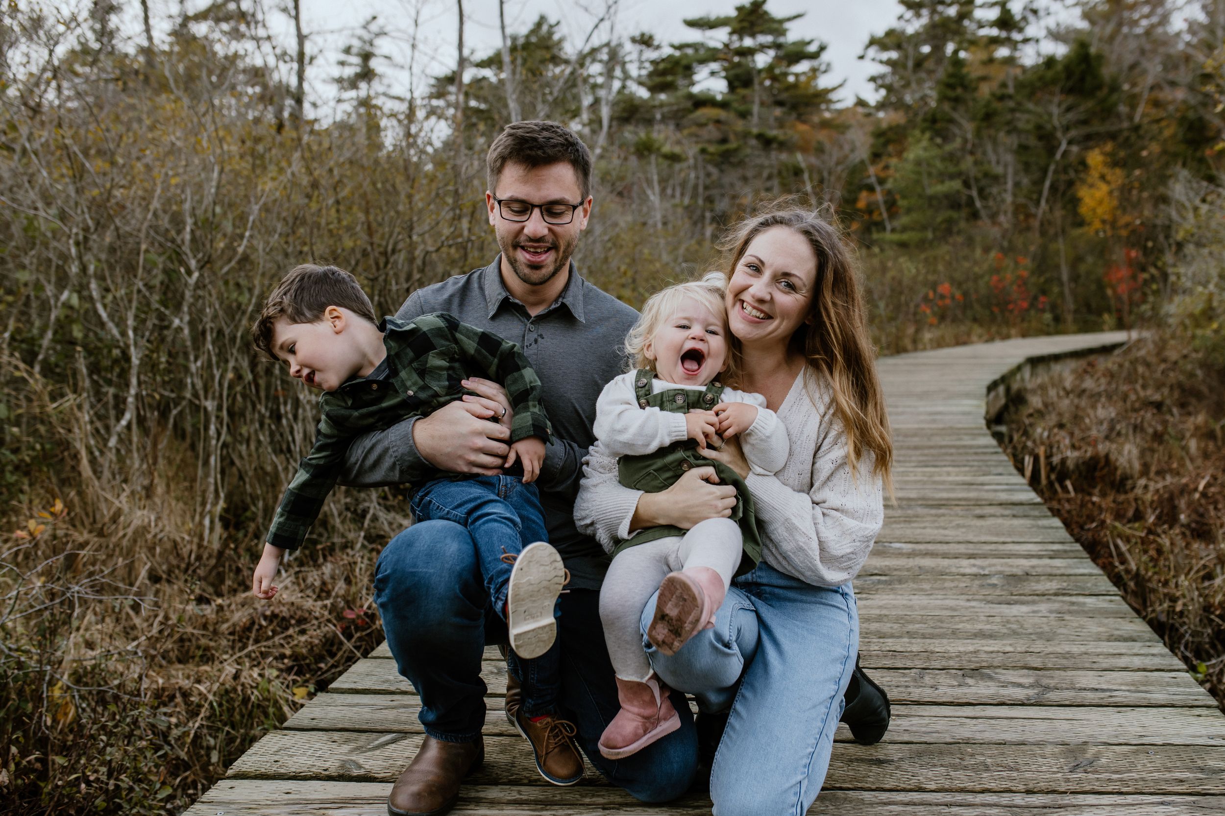 Family Fall Mini Session at Frog Pond Park, Halifax, Nova Scotia - Charlotte Buckle Photography