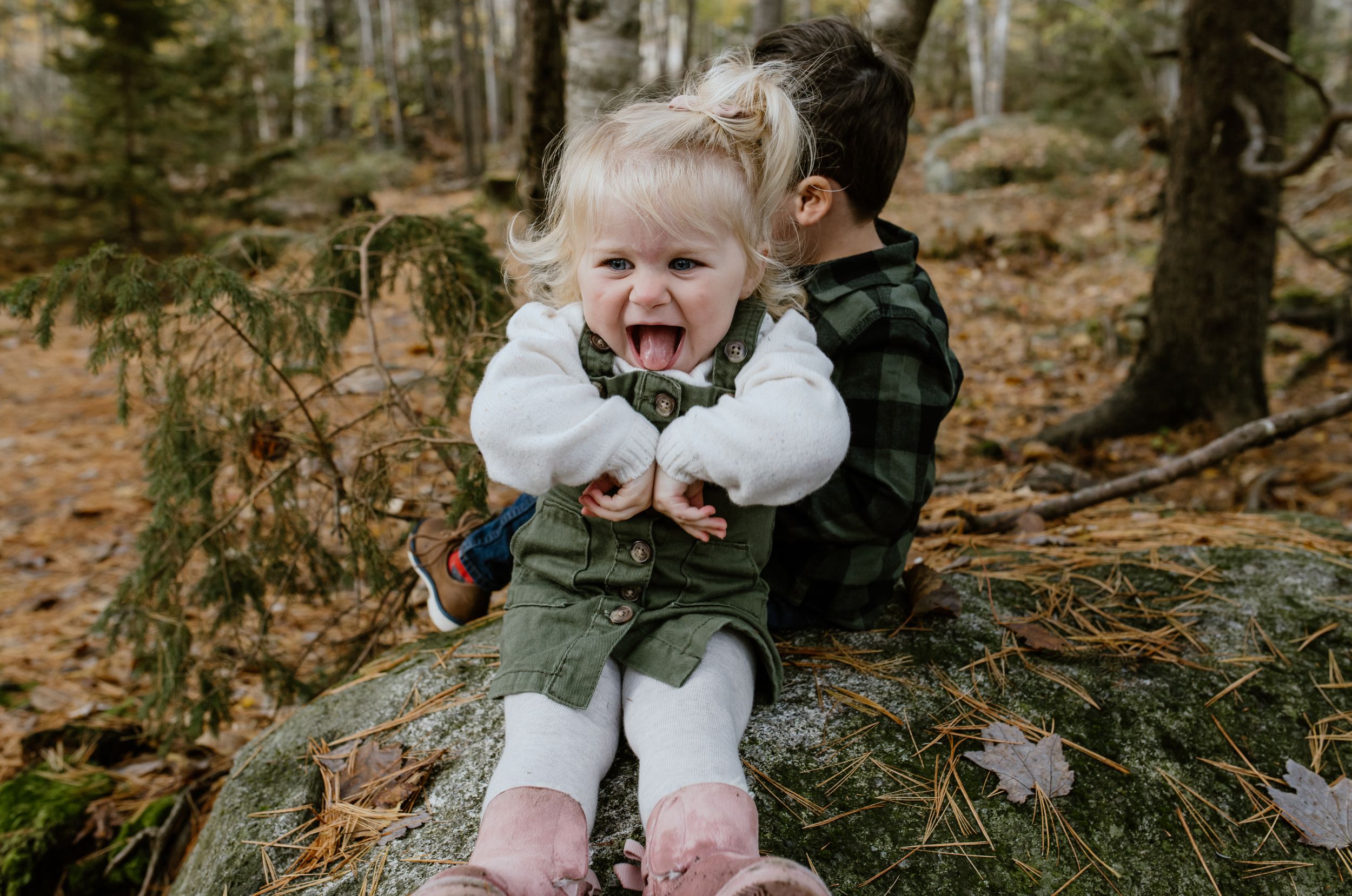 Family Fall Mini Session at Frog Pond Park, Halifax, Nova Scotia - Charlotte Buckle Photography