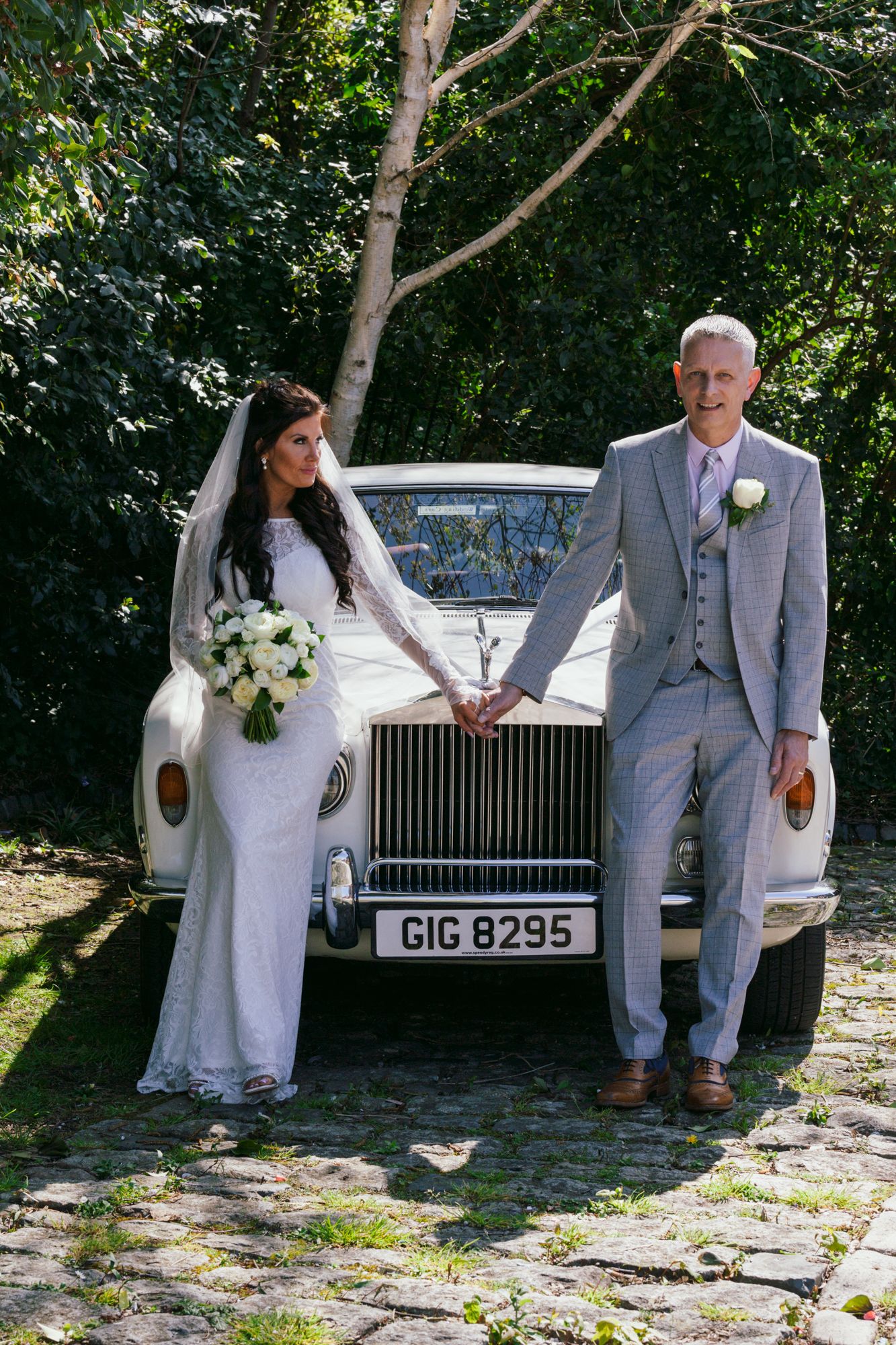 Unparalleled expertise in wedding photography by the award-winning photographer in Hampshire.