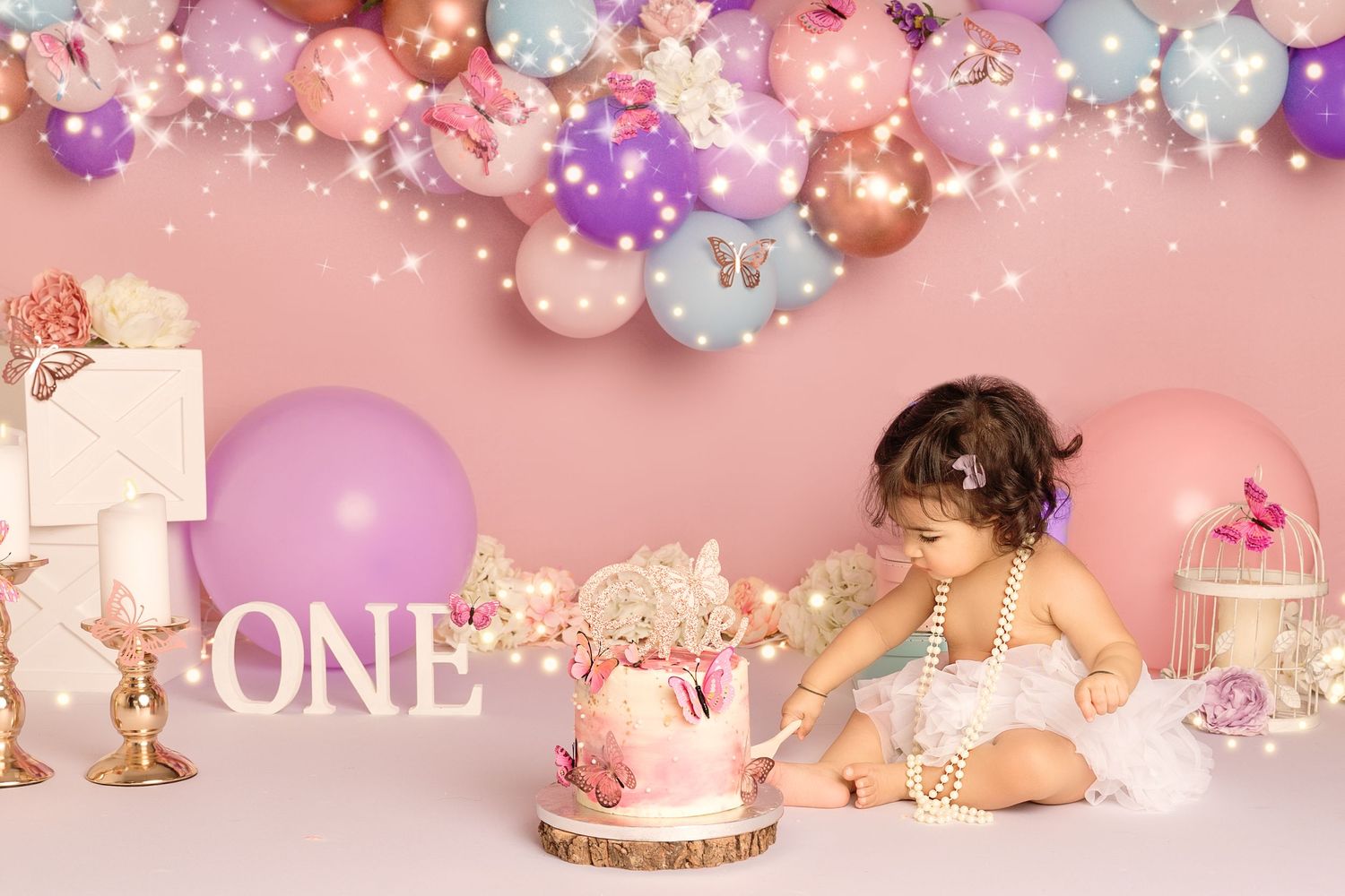 Expert newborn, maternity, family & cake smash photography in Hayes, West London. Studio & home sessions with props, backdrops & accessories