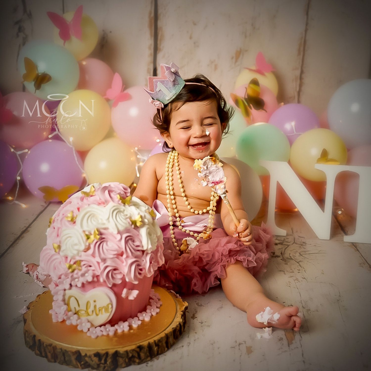 Newborn, maternity, family & cake smash photography in Hayes, West London. Studio & home sessions with props, backdrops & personalised touch