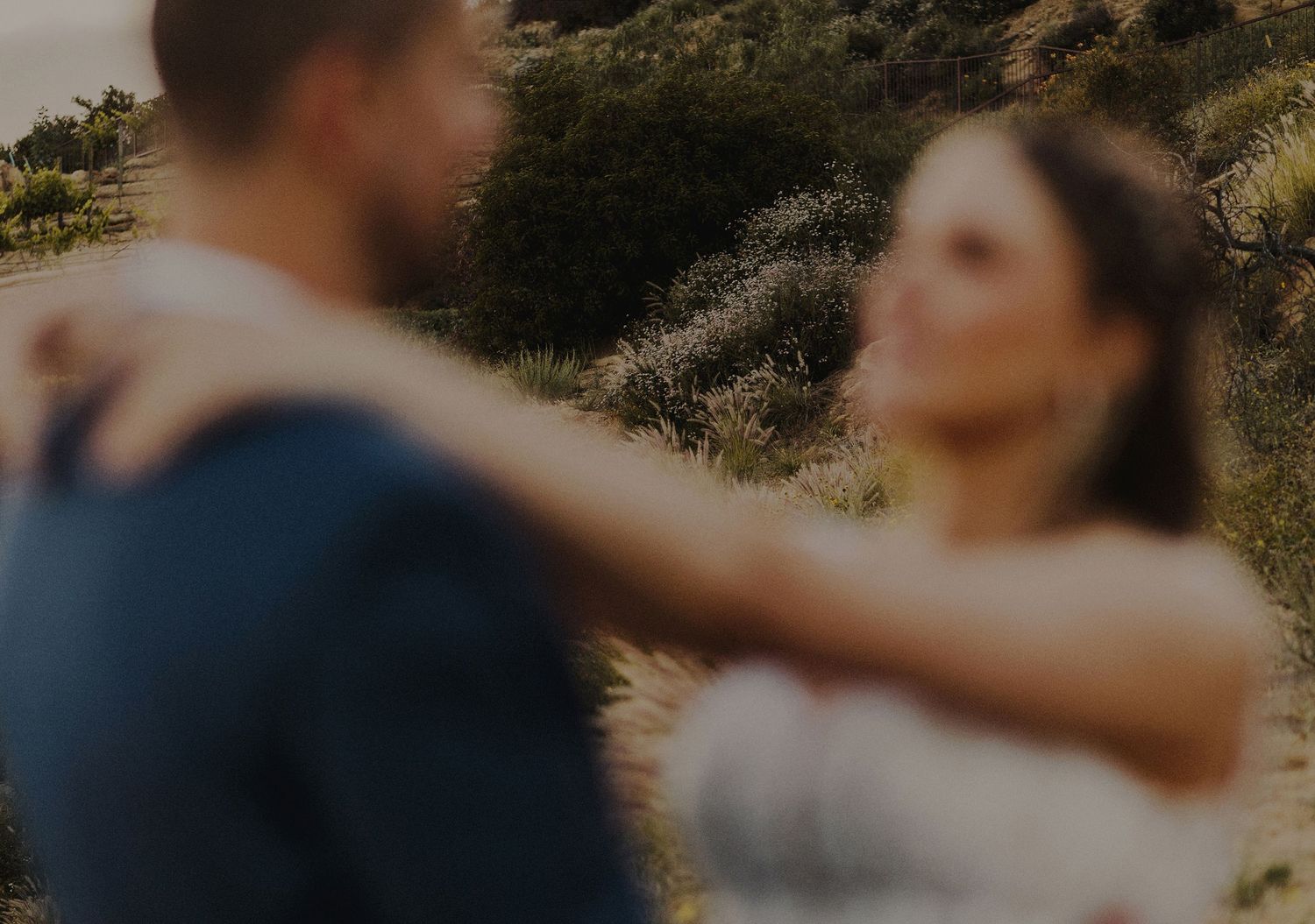 E Noelle Photography backyard wedding in Hidden Hills Los Angeles, bride and groom portrait out of focus