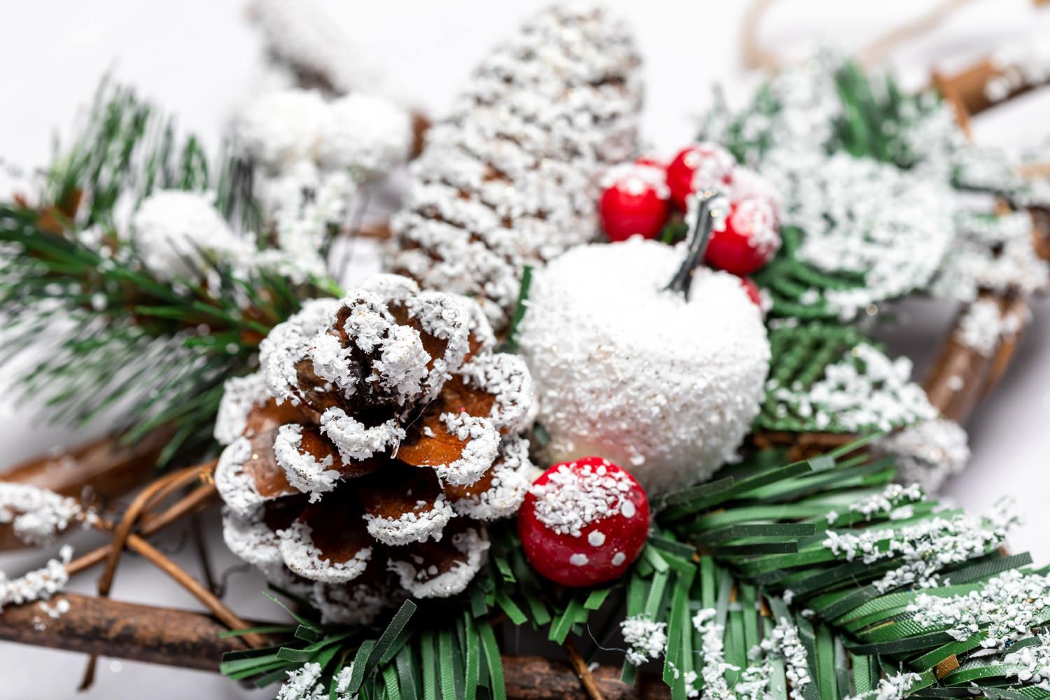 A product packshot of a Christmas decoration by Danny Loo