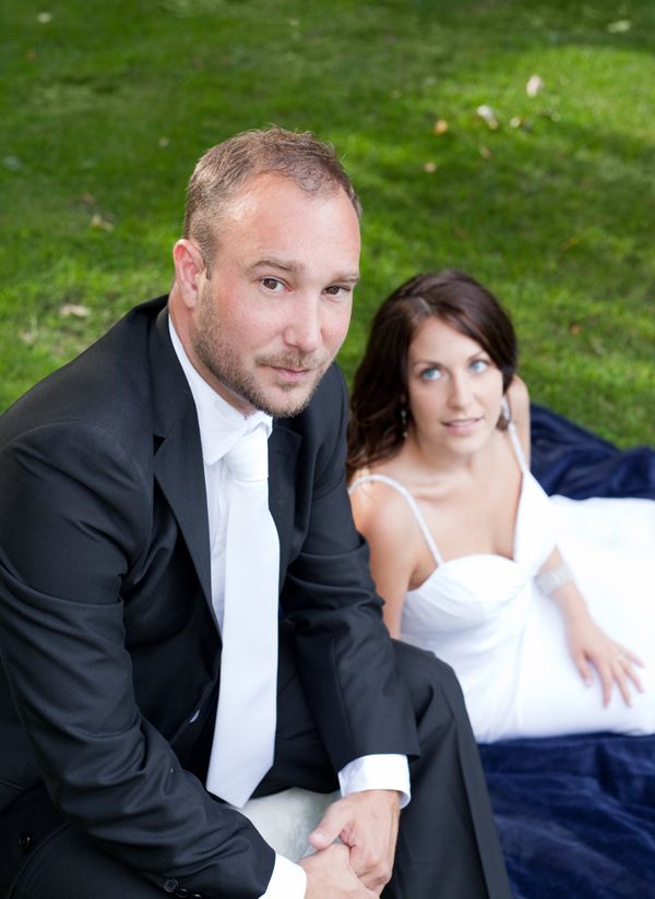 groom and bride portrait