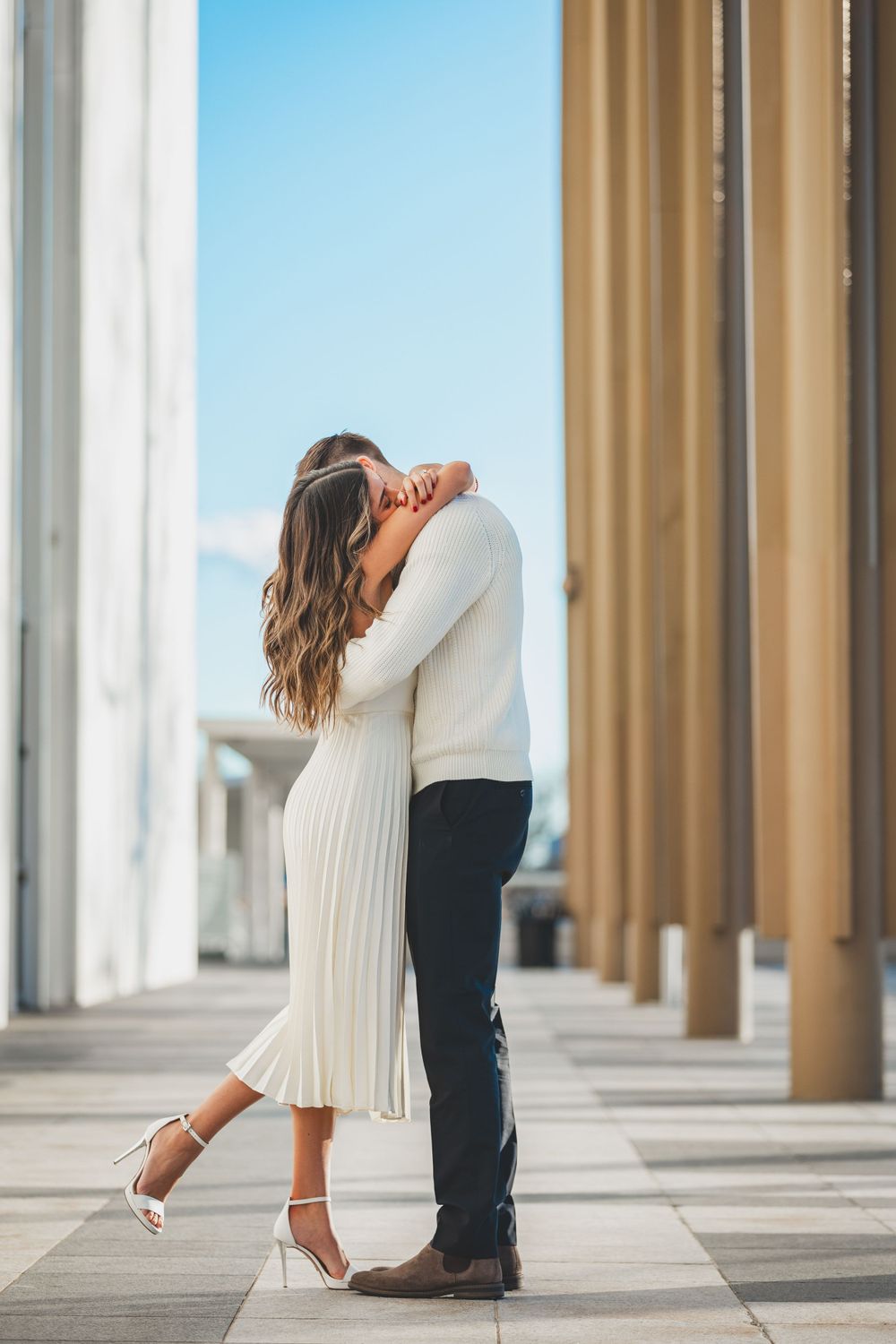 Kennedy-Center-terrace-surprise-proposal-DC-photographer
