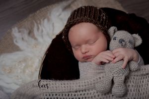 newborn photography, quinte west, trenton, brighton, cobourg ontario, family photos, photography, studio photography,