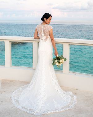 Bermuda wedding photographer wedding photography bride dress loren hotel