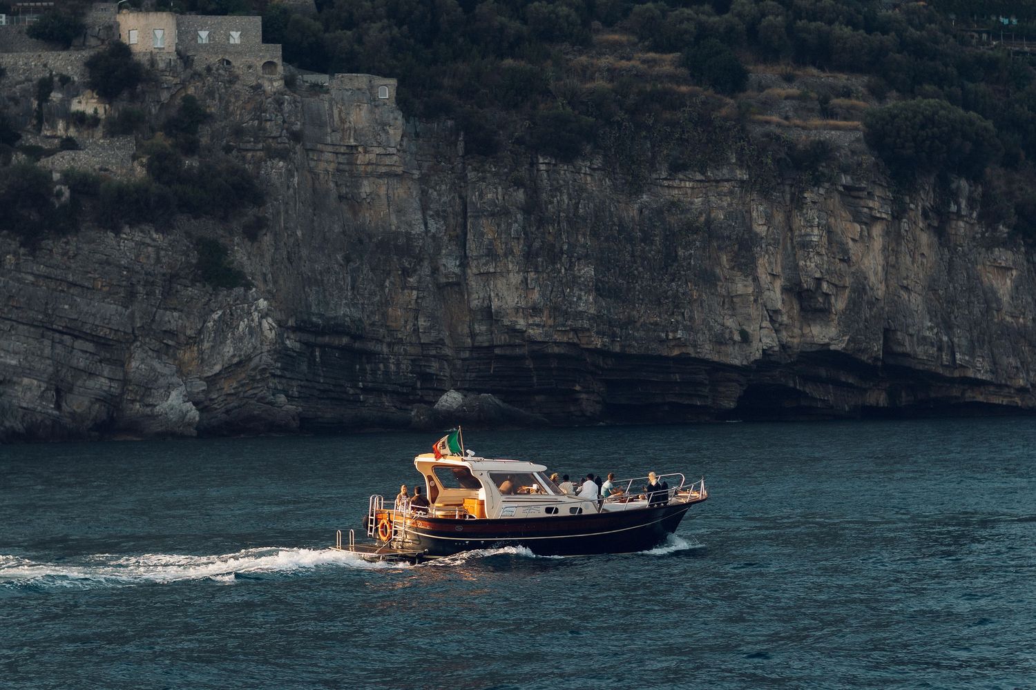 Amalfi Coast Photographer - Positano, Ravello, Amalfi, Maiori elopement, proposal, wedding creator. Book your photoshoot.