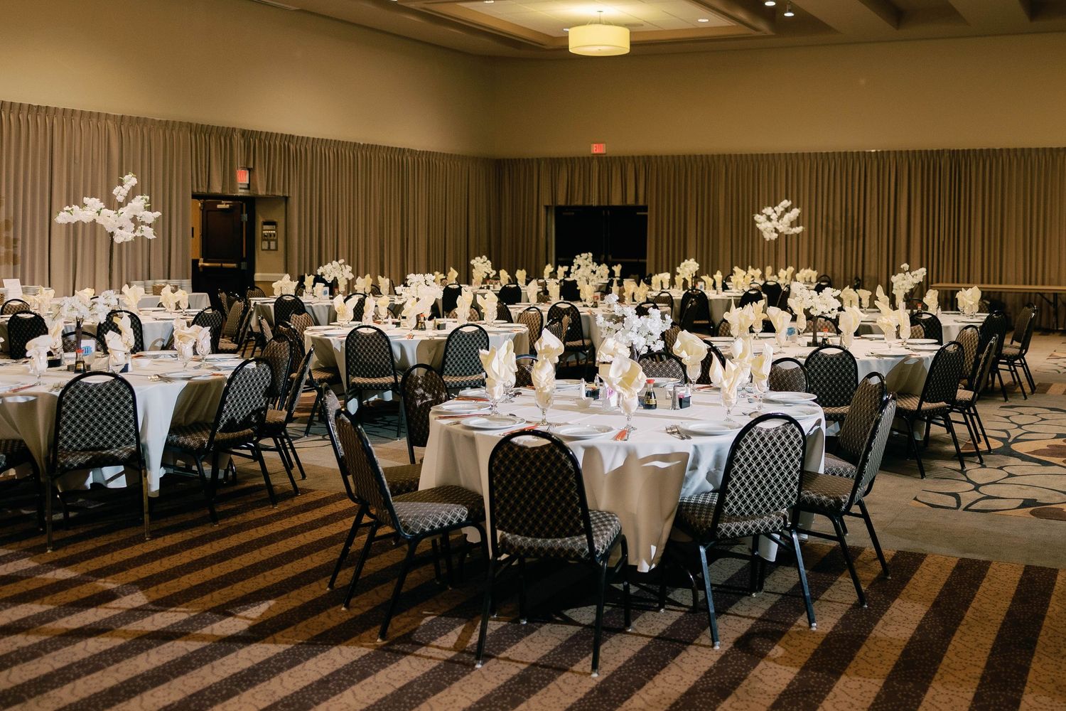 DRURY PLAZA HOTEL BROADVIEW WICHITA wedding venue