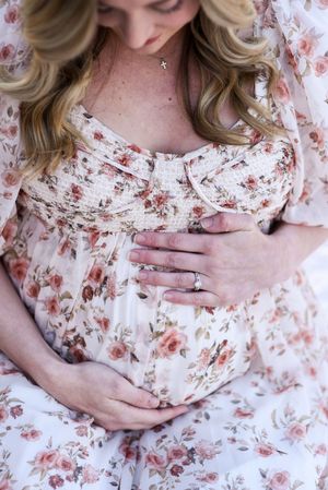 maternity photo natural setting Mebane NC