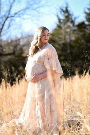 maternity photo natural setting Mebane NC