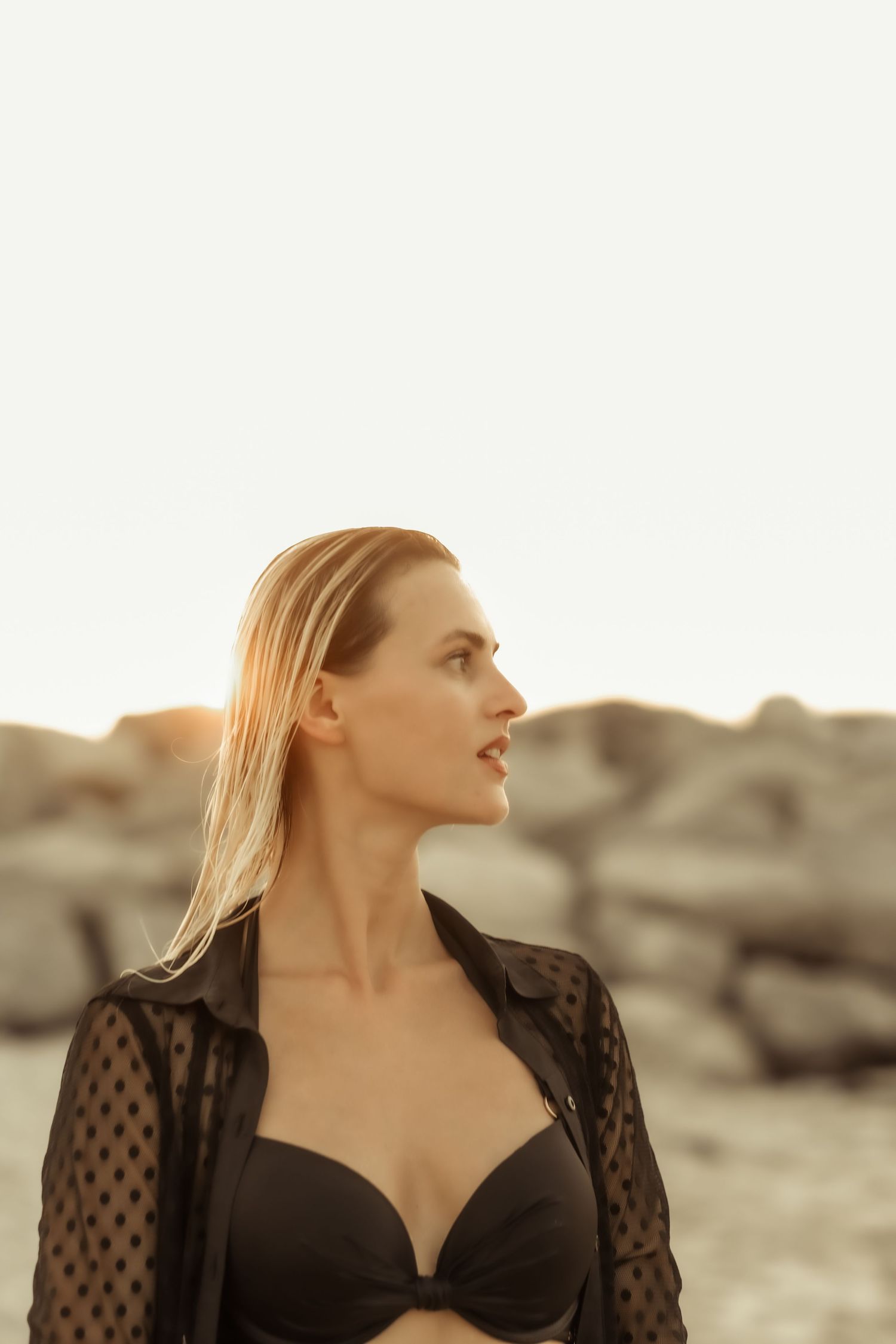 girl at dubai beach photography by portraitae
