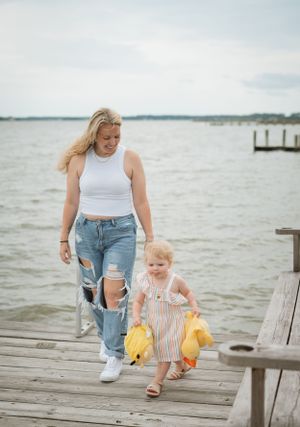 mom and daughter portraits