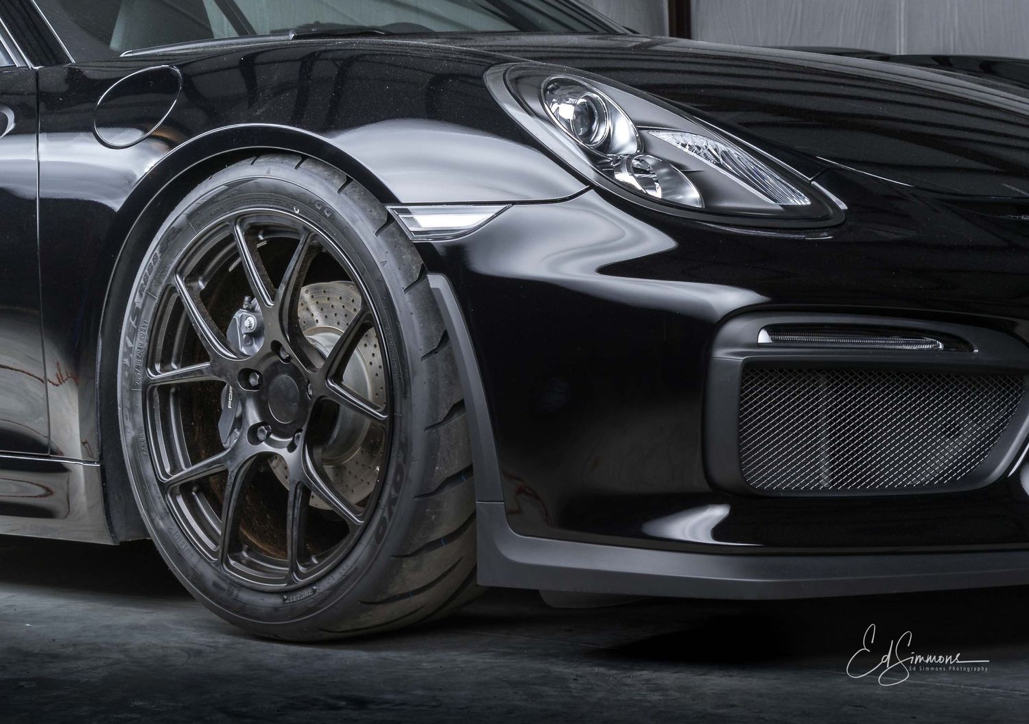 Lifestyle photo of a Porsche captured by Light Painting