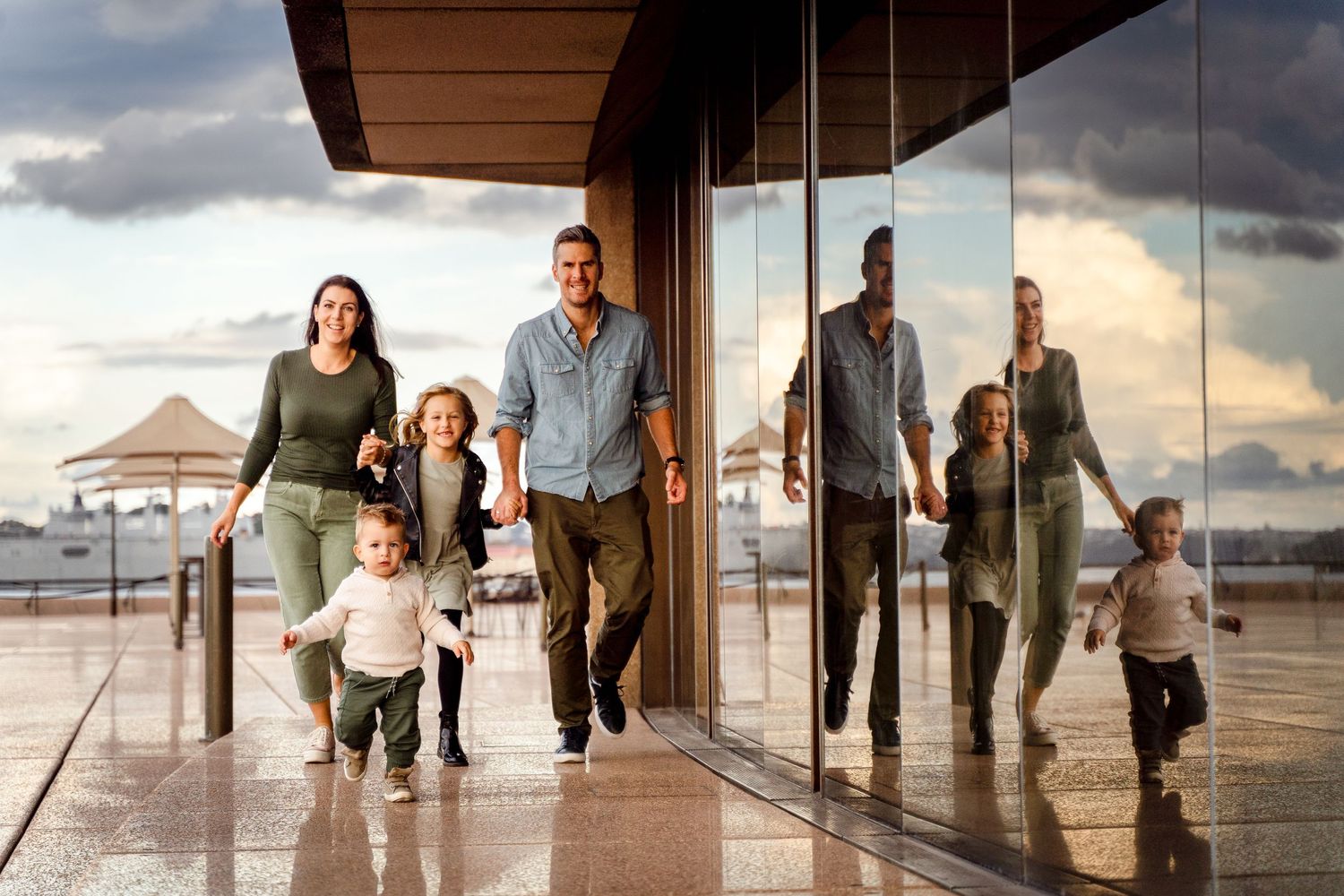 Opera house family photoshoot