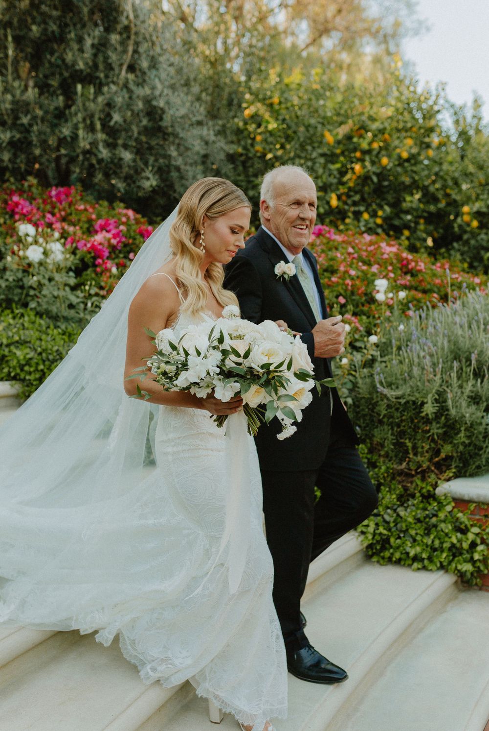 Oahu Wedding Photographer, Hawaii Wedding Photographer,Oahu Elopement Wedding Photographer,North Shore Oahu Photographer