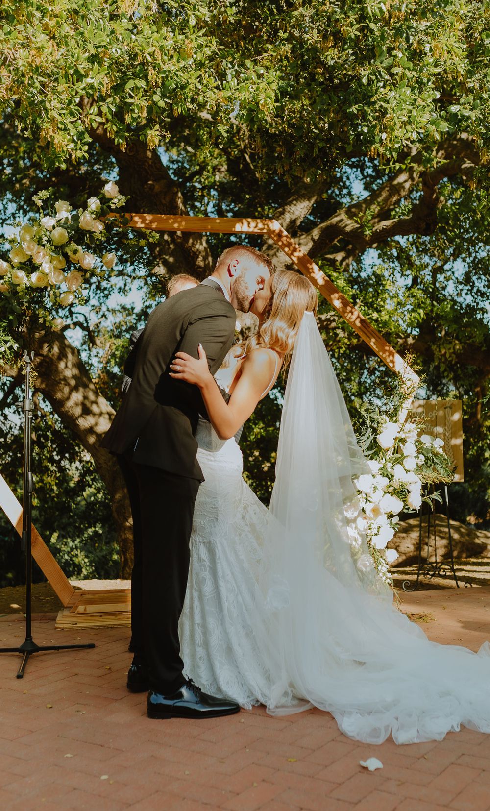 Oahu Wedding Photographer, Hawaii Wedding Photographer,Oahu Elopement Wedding Photographer,North Shore Oahu Photographer