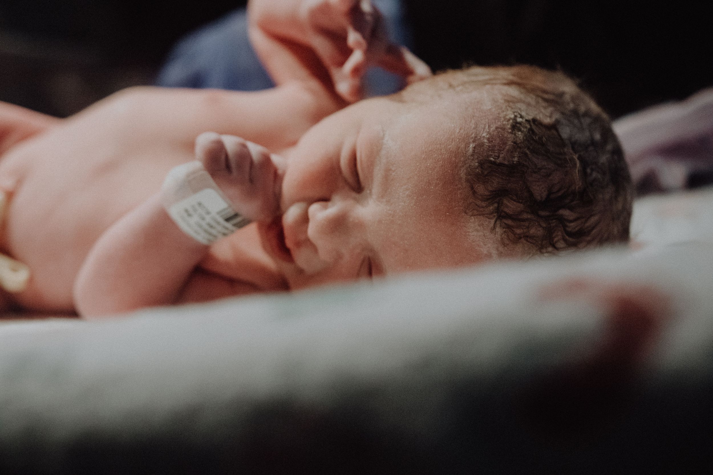 Oklahoma birth photography, hospital, newborn session, labor and delivery, motherhood