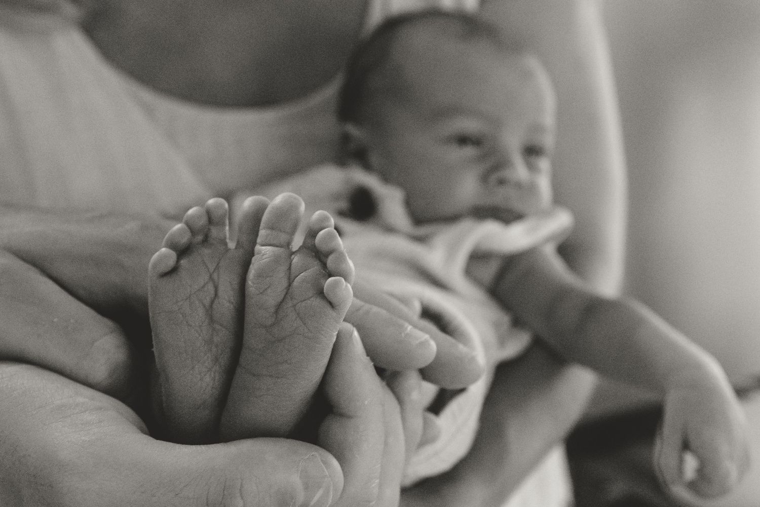 Newborn Baby detail feet at Newborn family Photoshoot in Lake Macquarie, Newcastle, Hunter Valley, New South Wales