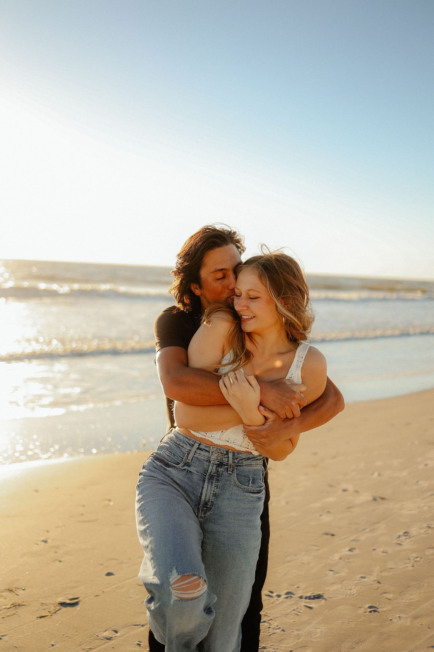 WHAT TO WEAR FOR ENGAGEMENT PHOTO SESSION IN TAMPA FLORIDA