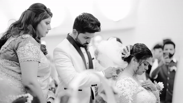 best wedding photographer in london capturing ritulas of wedding
