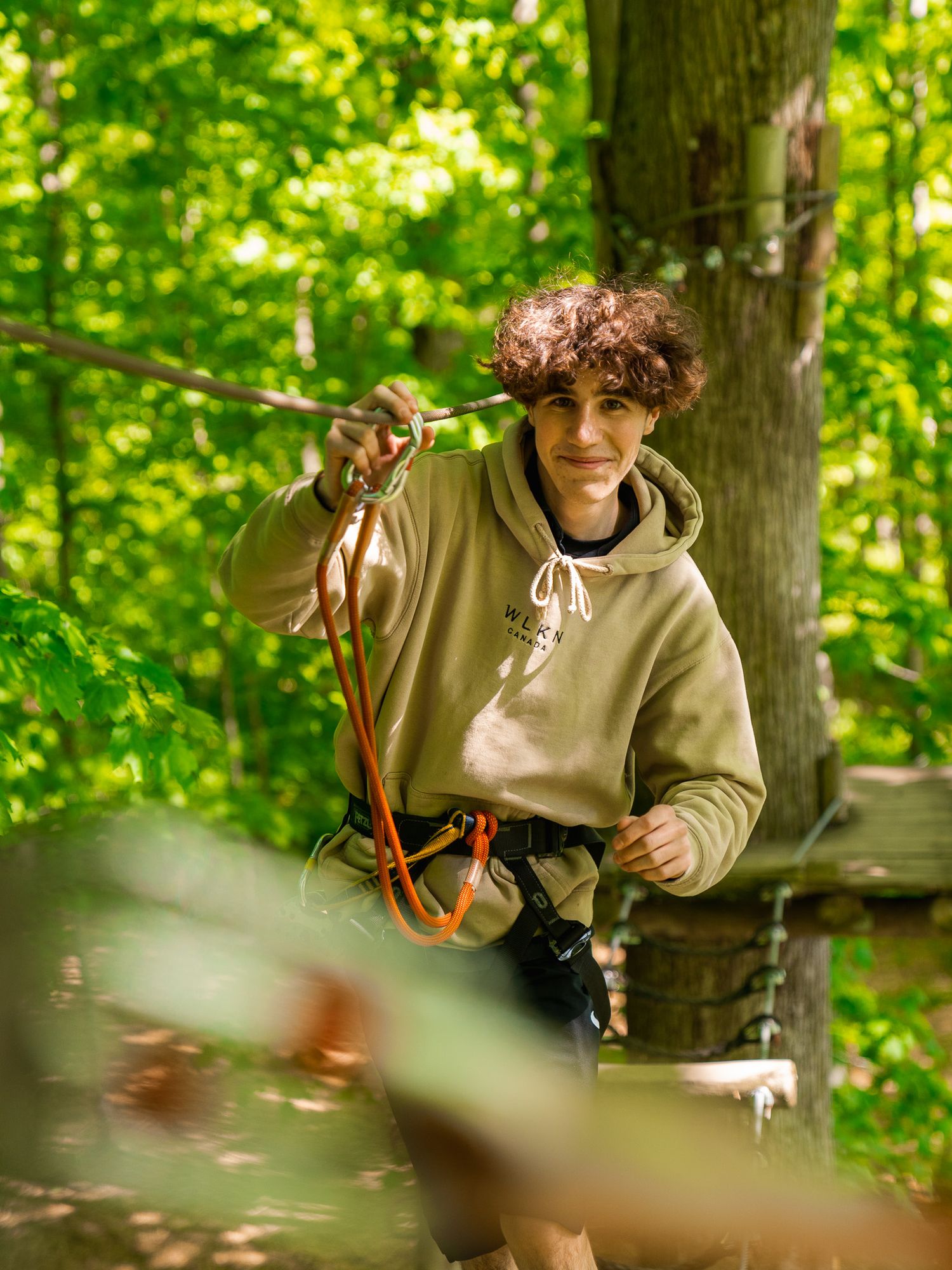 Extéria arbre en arbre parcours hébertisme famille amis parcours harnais tyrolienne bois sécurité Gaelle Tremblay