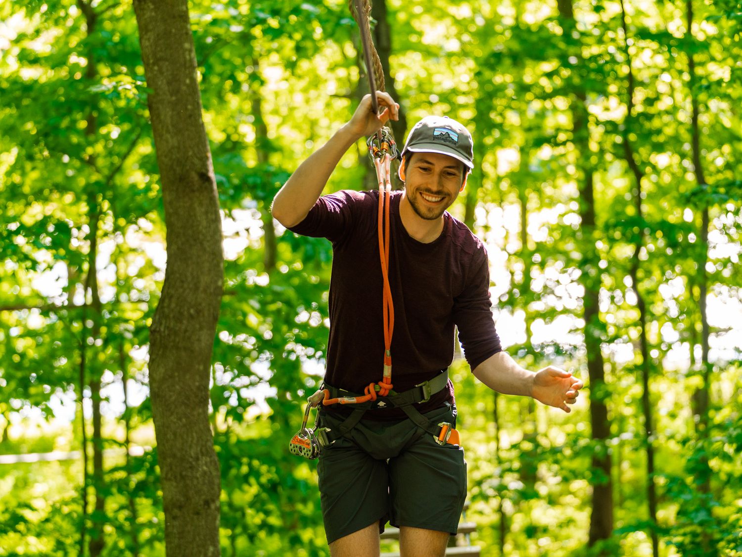 Extéria arbre en arbre parcours hébertisme famille amis parcours harnais tyrolienne bois sécurité Gaelle Tremblay