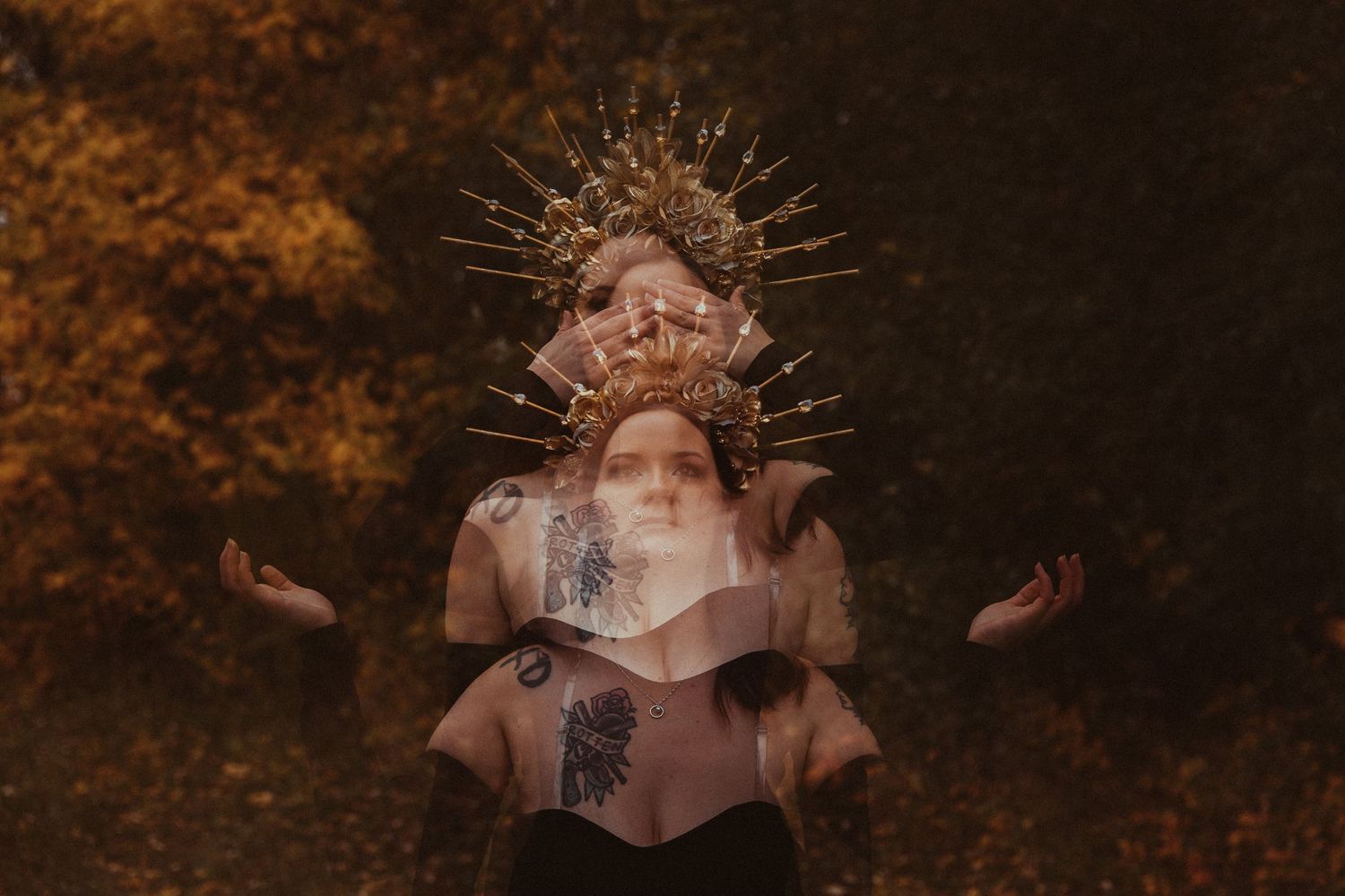 spooky photography in chicago illinois busse woods creative portraits with chicago models