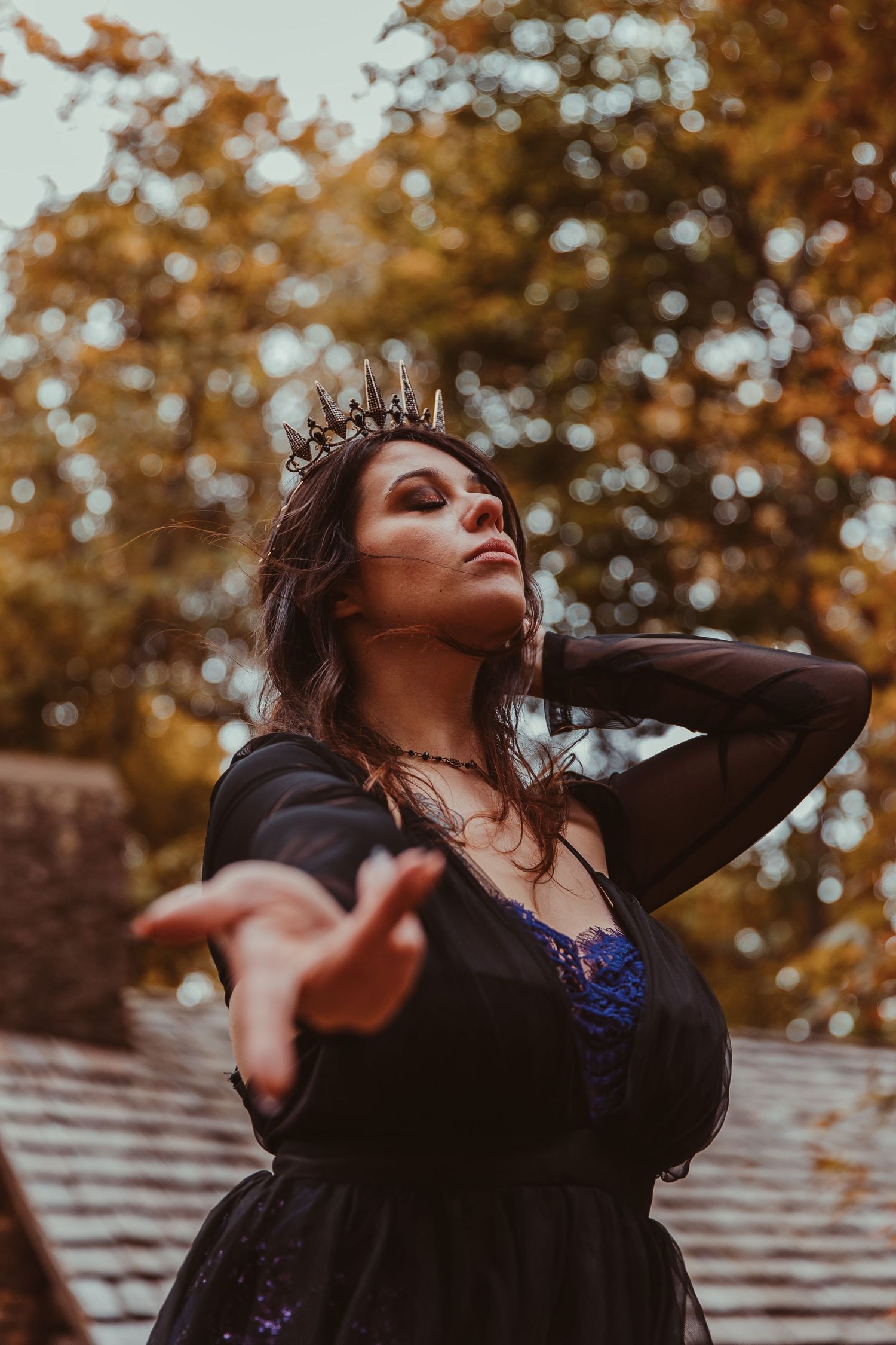 spooky photography in chicago illinois matthiessen state park creative portraits with model