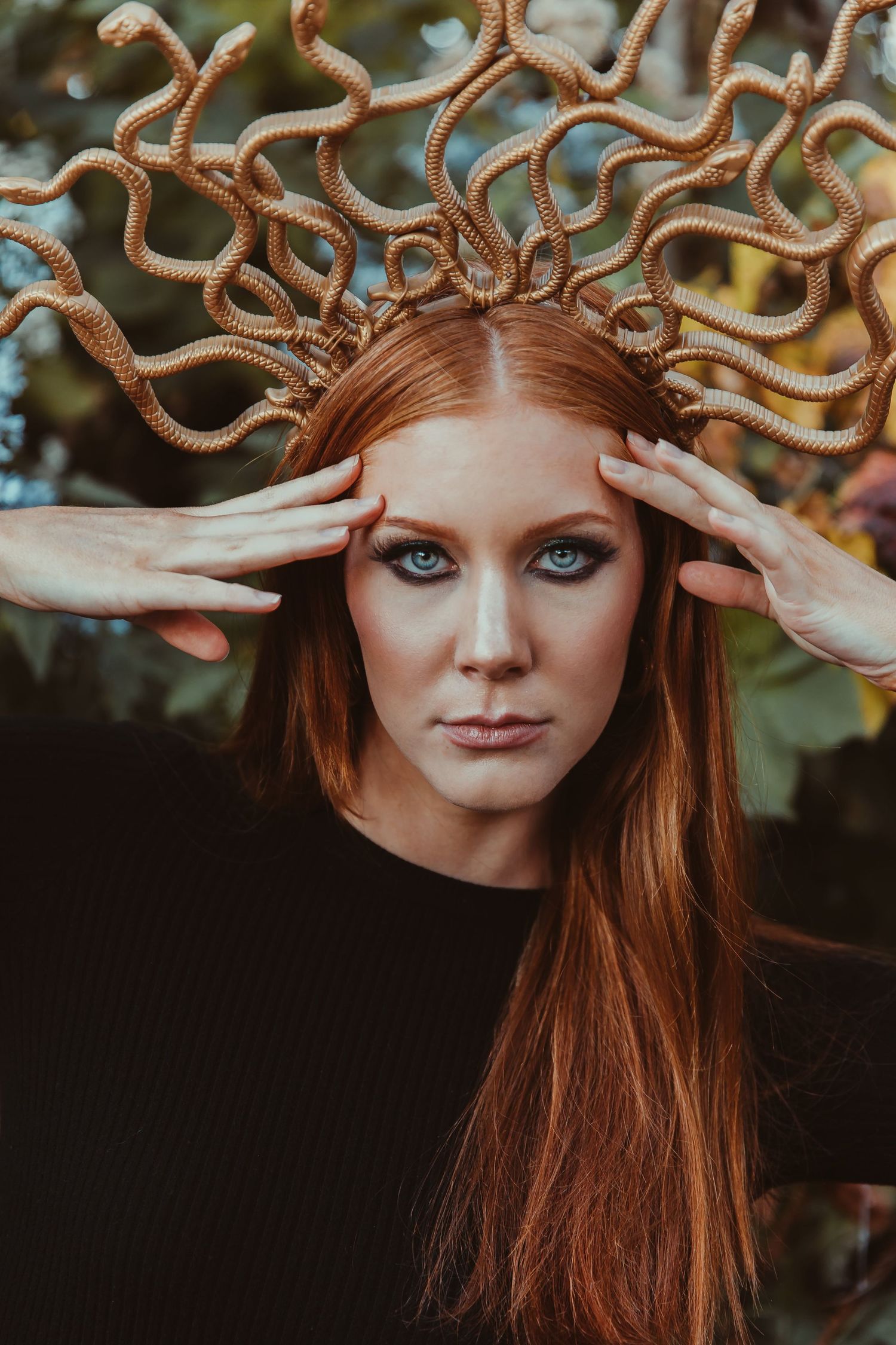 medusa spooky photography in chicago illinois glencoe beach creative portraits with model Kelly Nicole