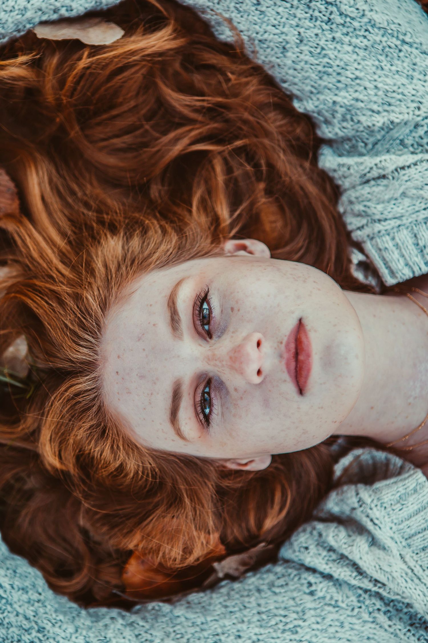 red head senior portraits fall