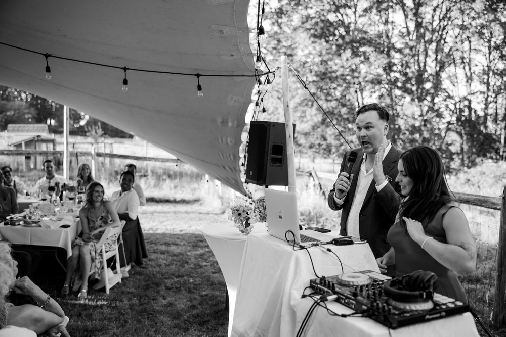 Emery and Matt's wedding photographs in Victoria, B.C.