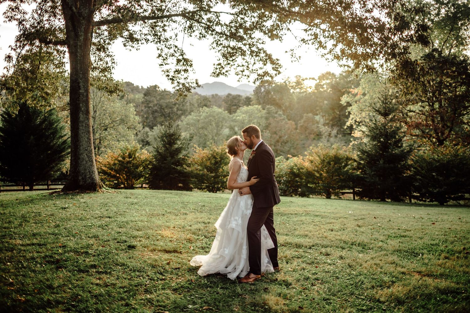 Asheville, Nc elopement photographer