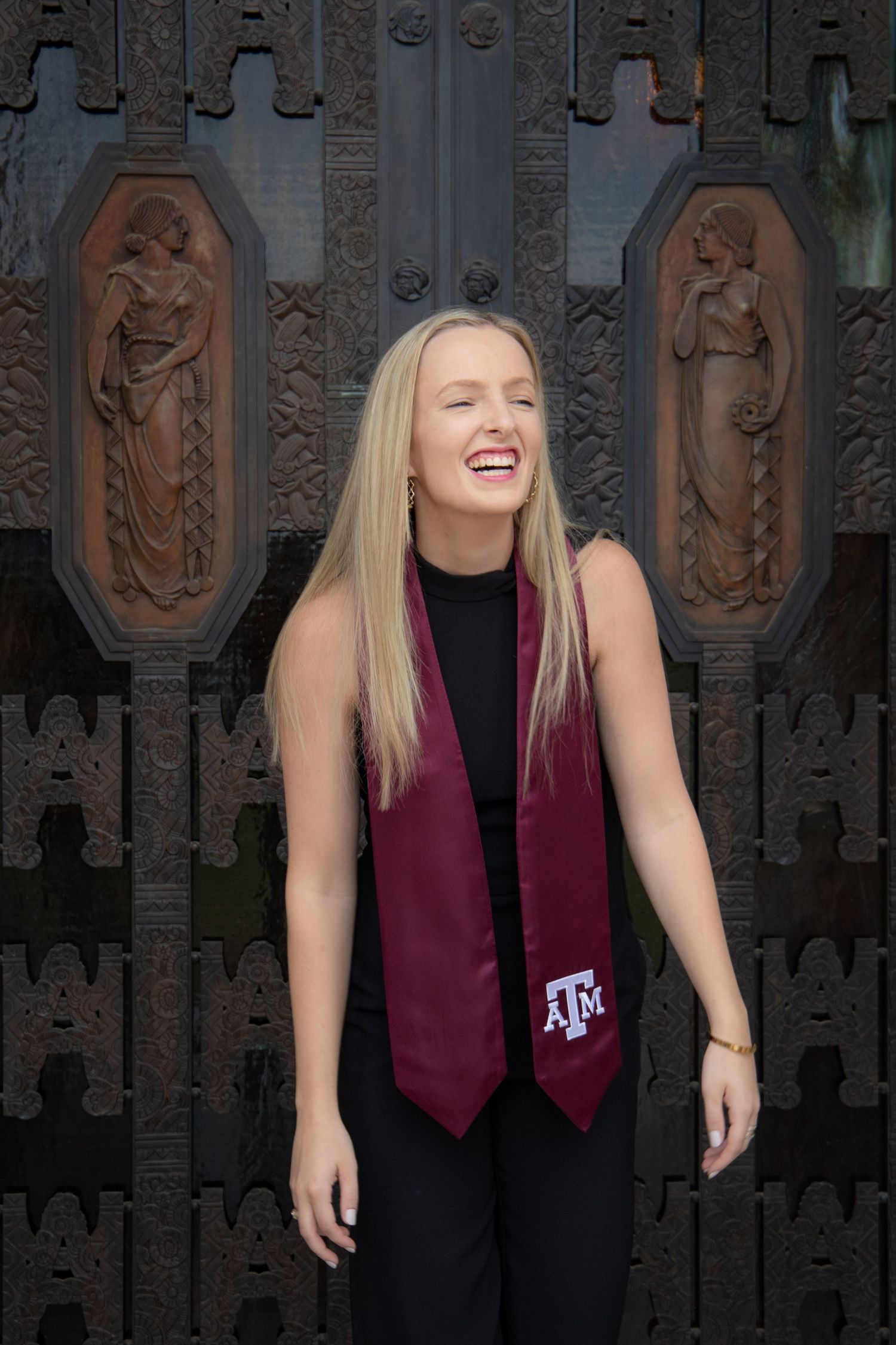 Texas A&M senior session, Administration building