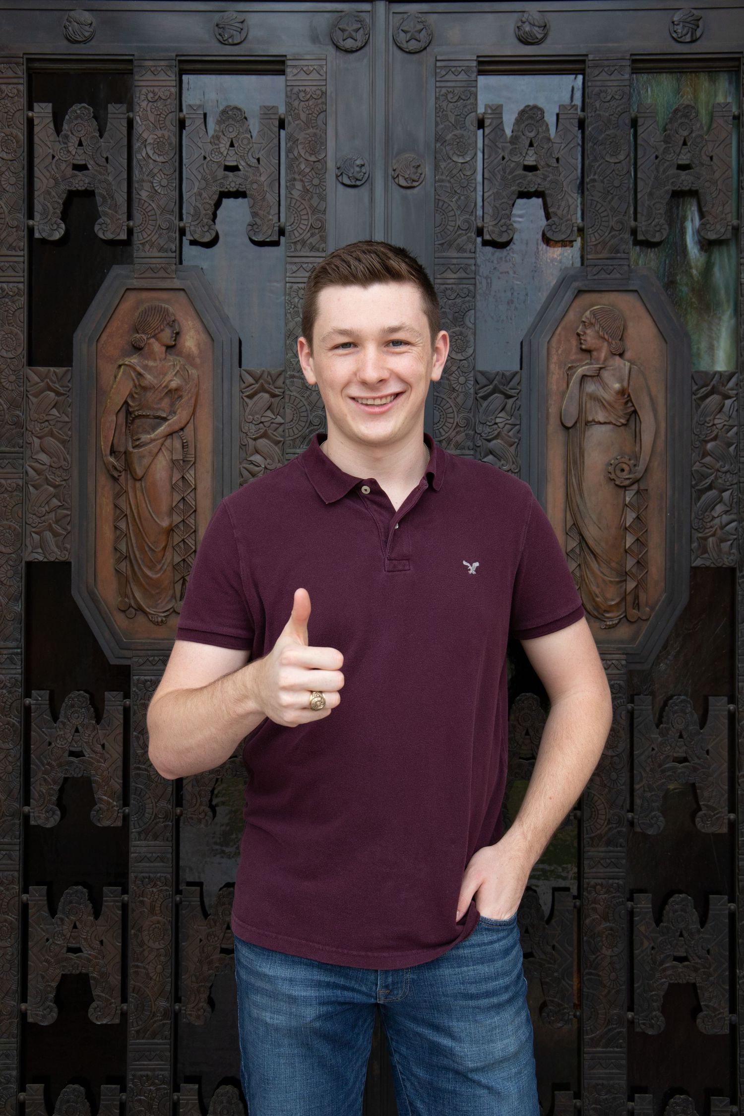 Texas A&M senior session, Administration building