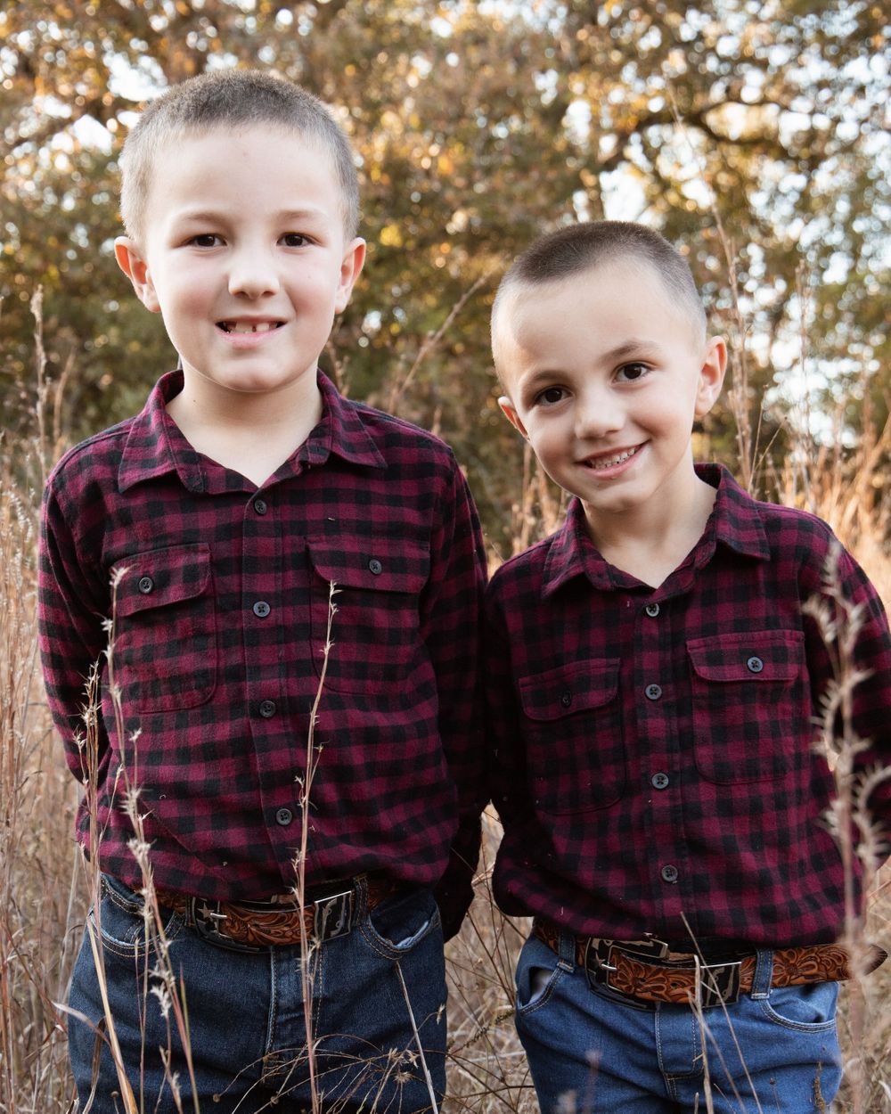 Family photos at Lick Creek Park