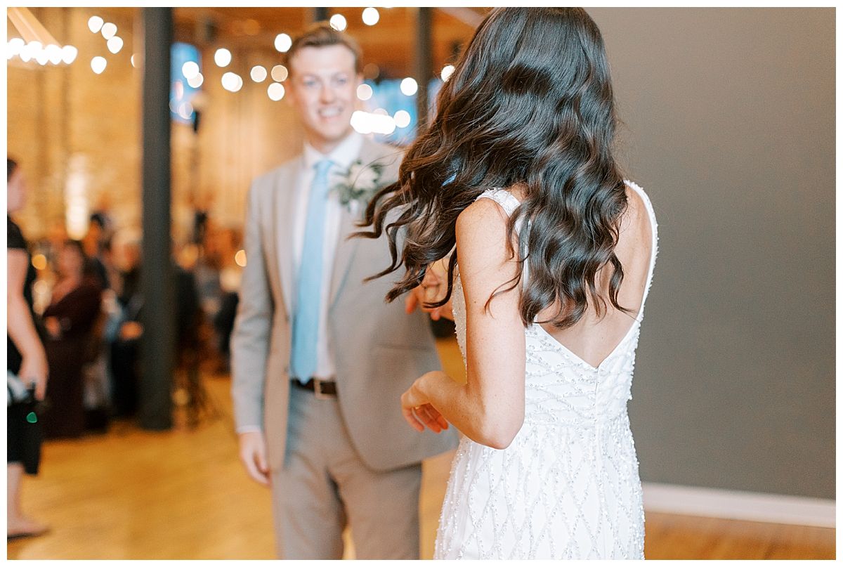 Mercantile Hall Wedding / Best Wisconsin Wedding Photographer