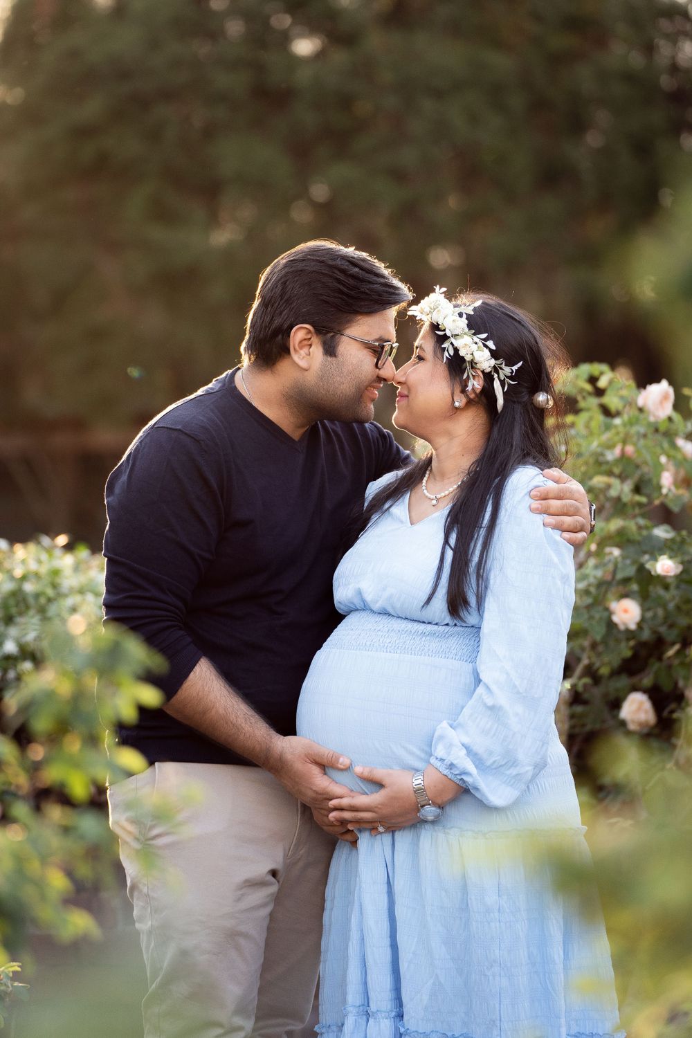 Parramatta Park Rose garden maternity photo session